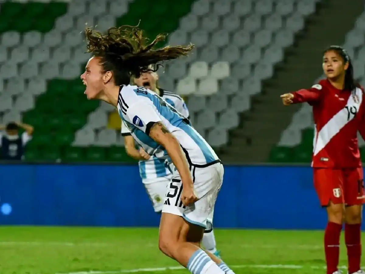 Con gol de la morterense Florencia Bonsegundo, Argentina  goleo  a Peru 4 a 0