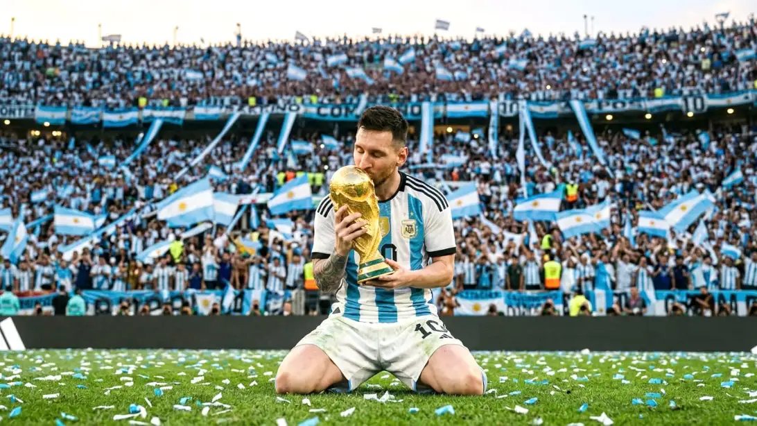 D10S. Messi en la mirada de Raúl Vazquez