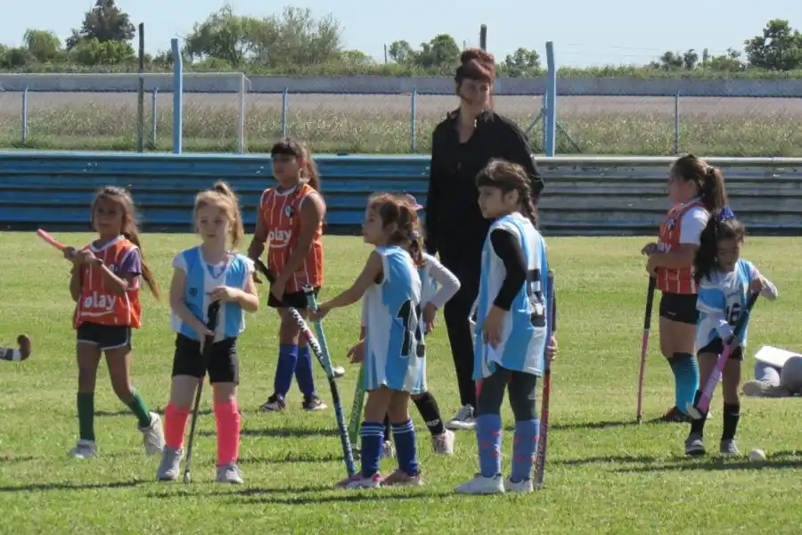 Encuentro de Hockey Femenino en Atletico