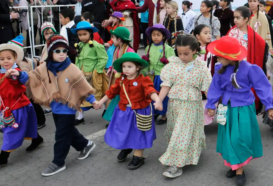 Reviví el 25 de Mayo con todas las postales del desfile cívico militar
