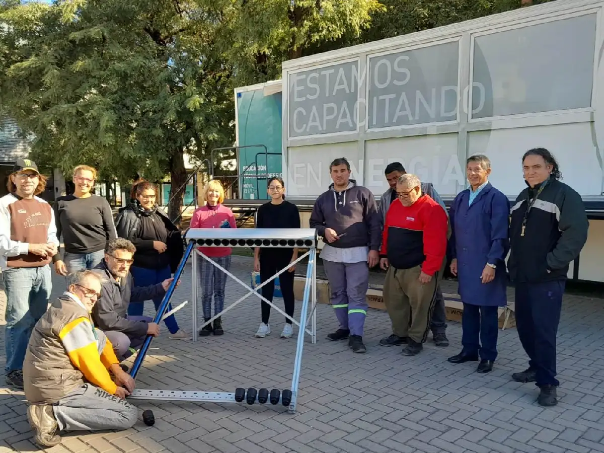 Avanza formación de auxiliares en instalación de sistemas energéticos   
