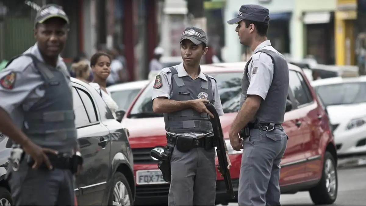 Como resultado de un gran operativo policial murieron ocho personas