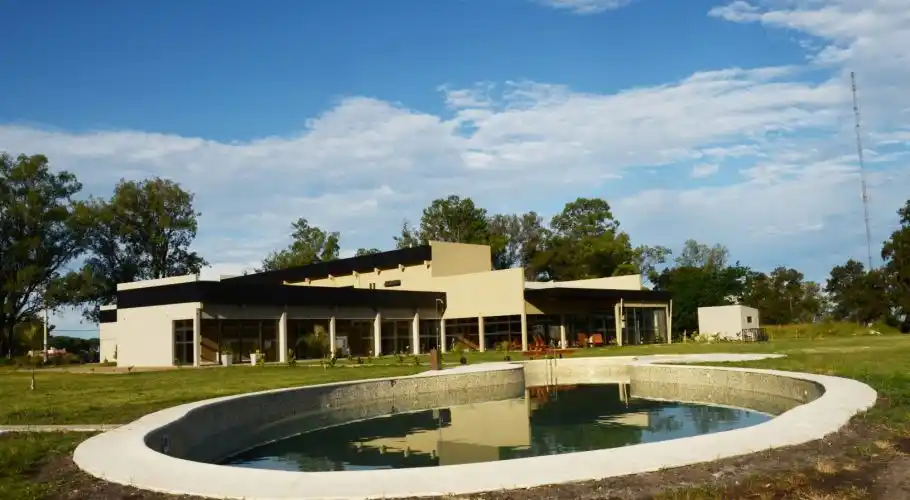 Un complejo termal se quedó sin agua y aseguró que fue "debido al cambio climático"