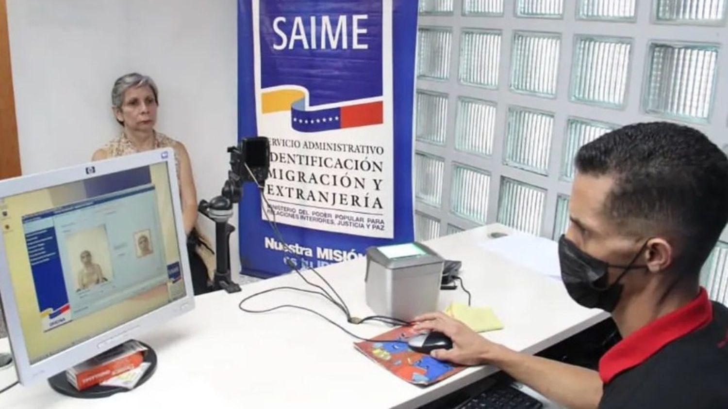 PASAPORTE PODRÁ SACARSE EN UN DÍA con el nuevo sistema del Saime, ¿le creemos? (Videos)