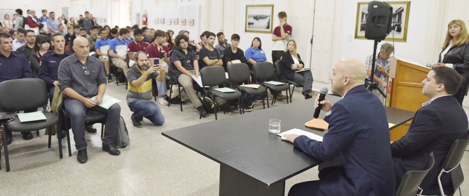 Se desarrolló una jornada sobre seguridad, salud e higiene laboral en el marco de la Región Centro