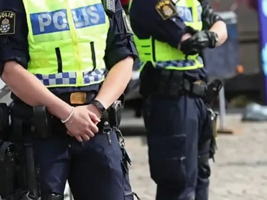 Varias autoridades, incluida la policía, funcionarios de prisiones y fiscales, se oponen a la medida.