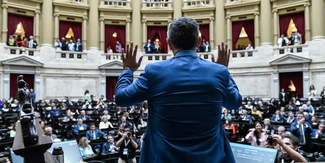 Una avalancha de temas incómodos para el gobierno espera a la vuelta del receso en el Congreso. ¿Logrará Diputados los números para sostener los vetos que promete Javier Milei?