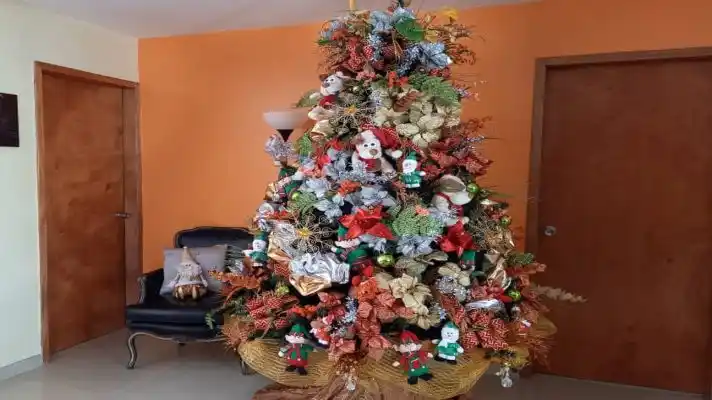 ¿Decorar el árbol de Navidad? Te mostramos las tendencias en colores para este 2021