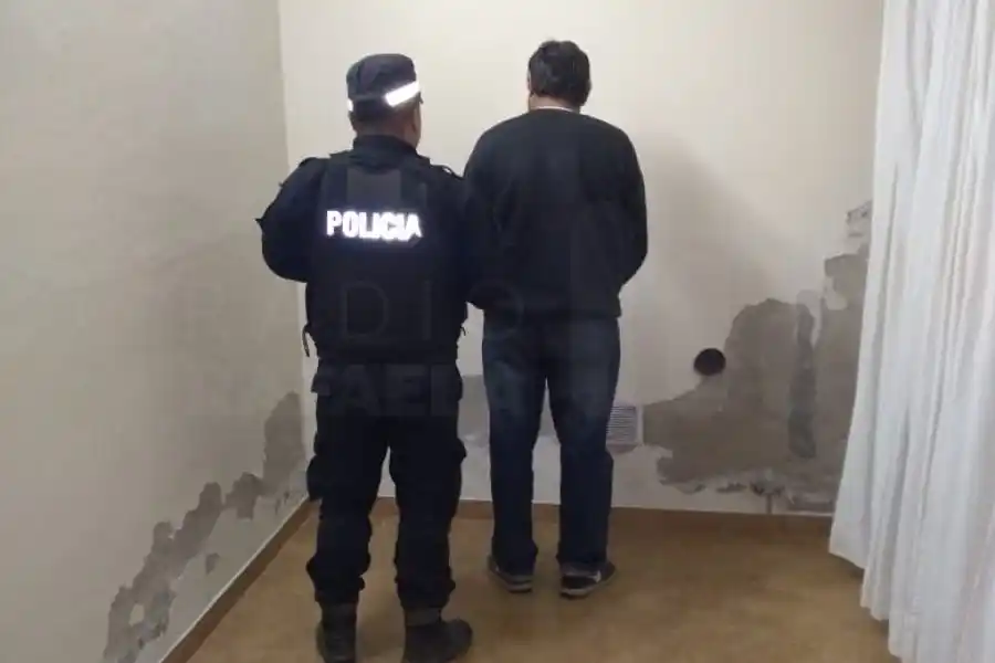 Un evadido de la justicia llegó hasta Rafaela para golpear a su expareja