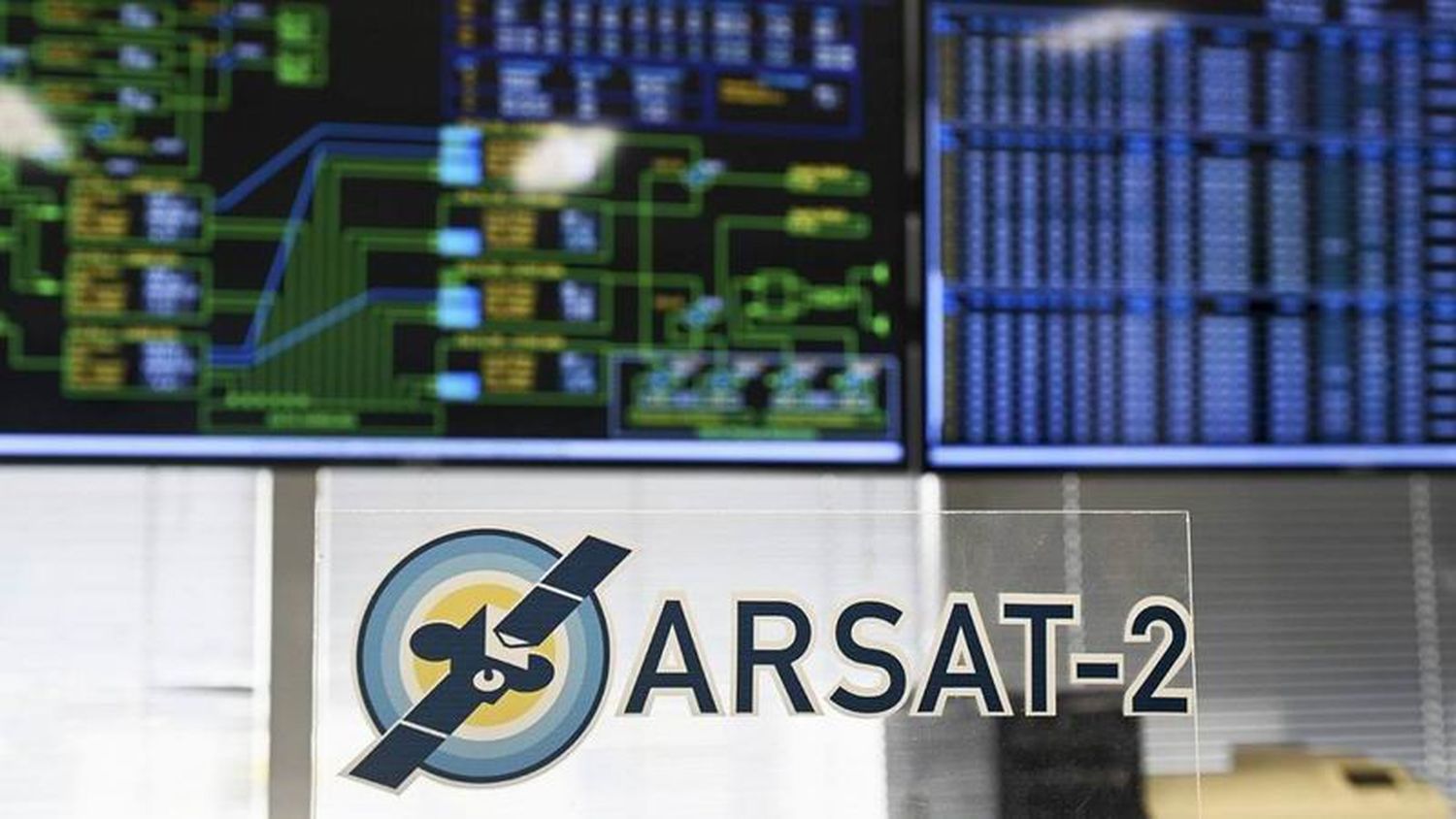 Lucas Vicente: “No podemos 
permitir la entrega de ARSAT”