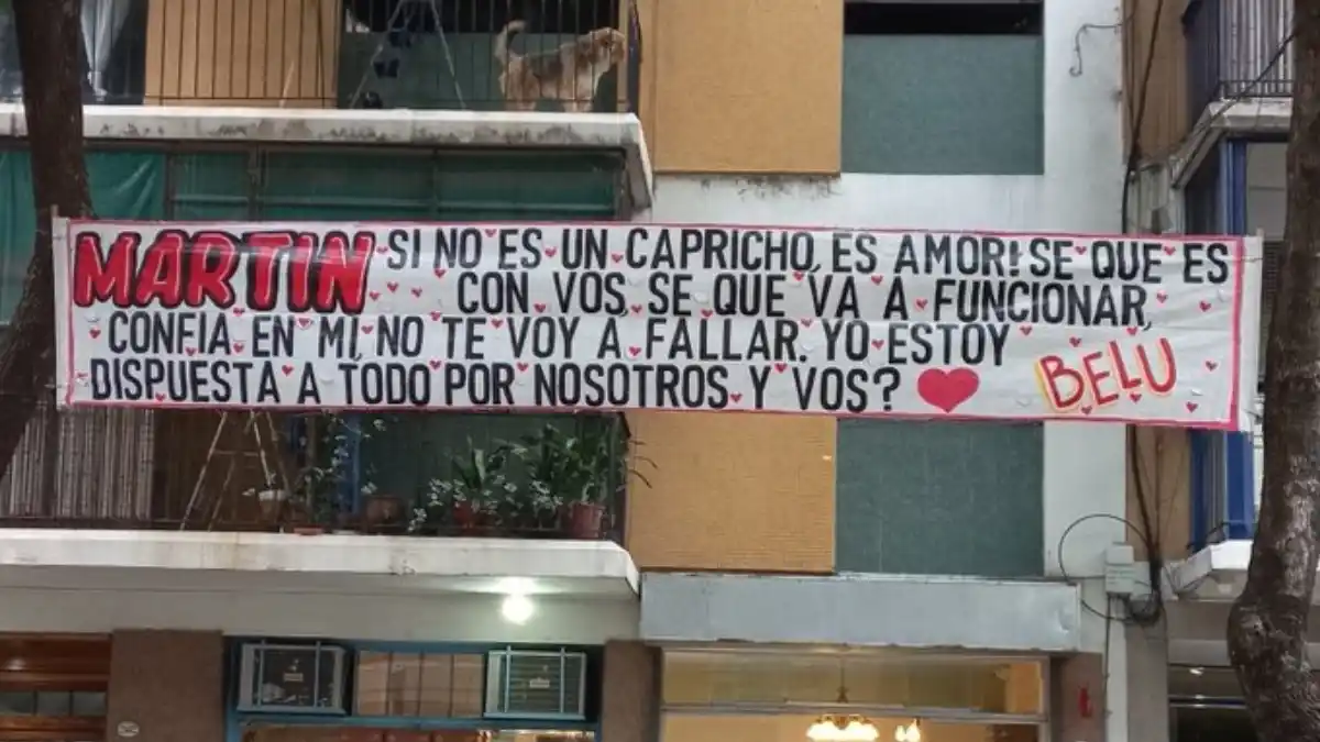 Se volvió viral el pasacalle de Belu para Martín