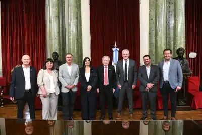 Con apoyo de todos los diputados entrerrianos, Roberto Romani fue distinguido en el Congreso de la Nación