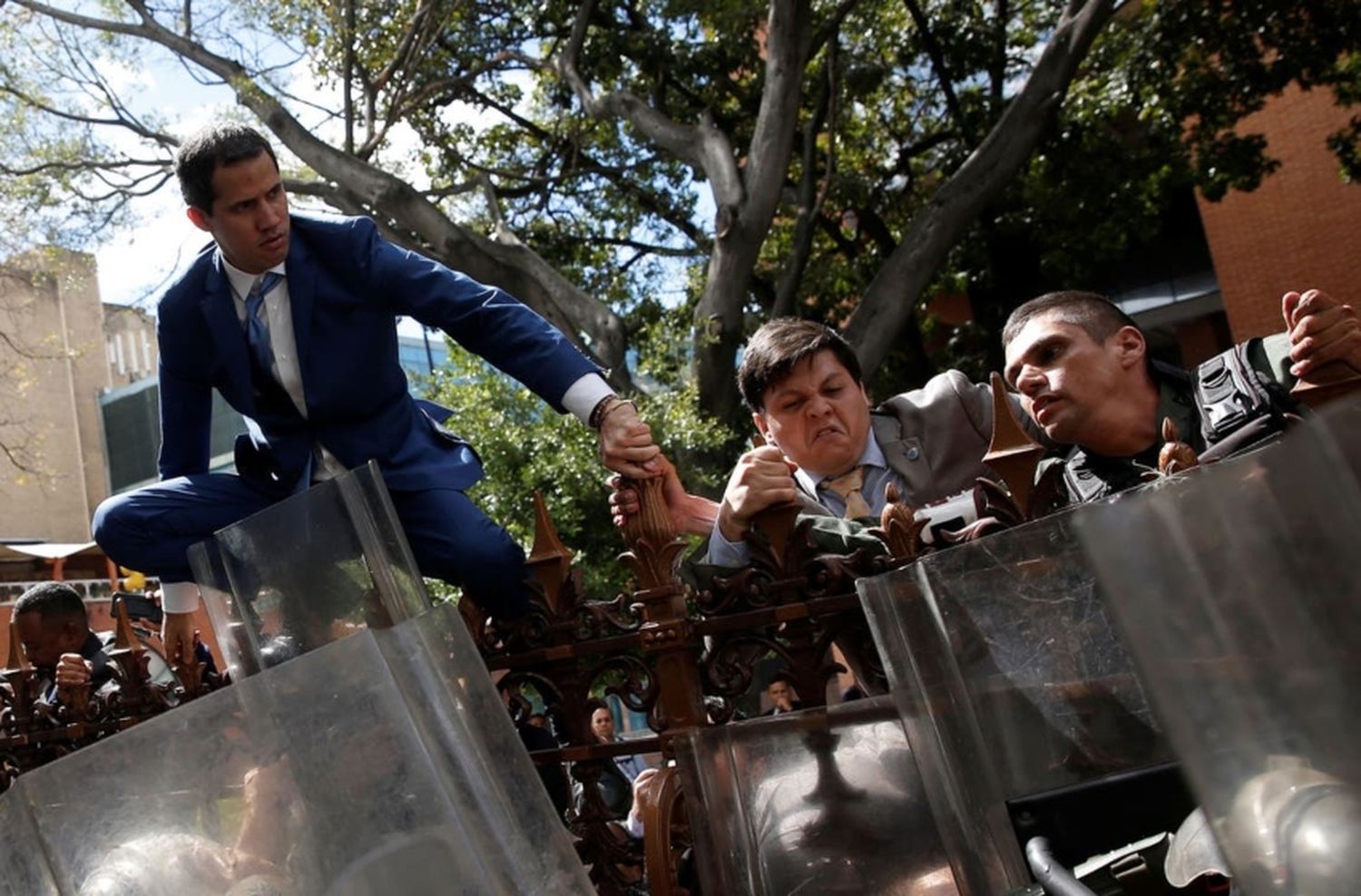 Tensión en Venezuela: el chavismo eligió nuevo presidente