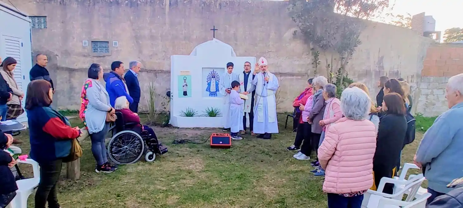 Inauguración y bendición de la Ermita en el Barrio San Luis