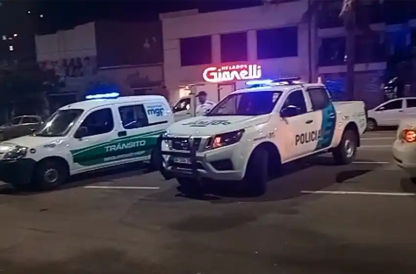Atropelló a un hombre y lo trasladan con golpes al HIGA