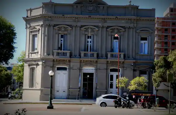 Le dieron dos semanas de prisión domiciliaria por desobediencia judicial