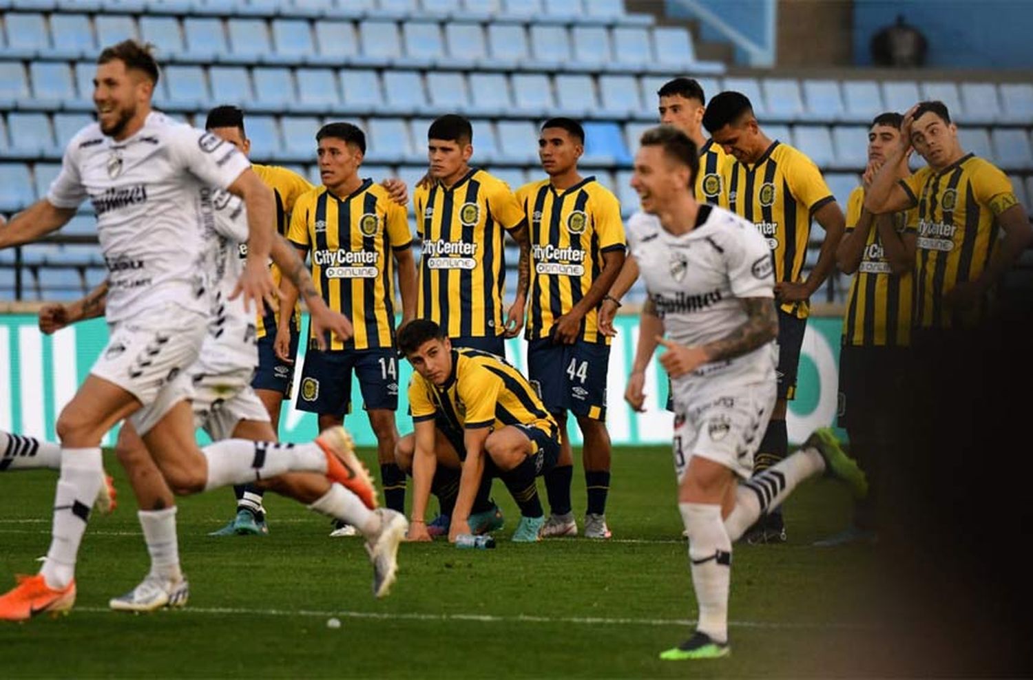 Central decepcionó en Córdoba, perdió por penales ante Quilmes y quedó eliminado en Copa Argentina