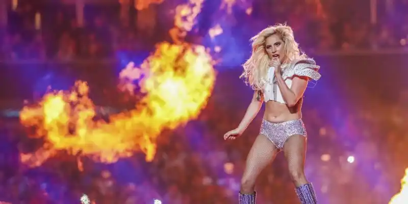 Ariana Grande y Lady Gaga encabezan nominaciones a los MTV