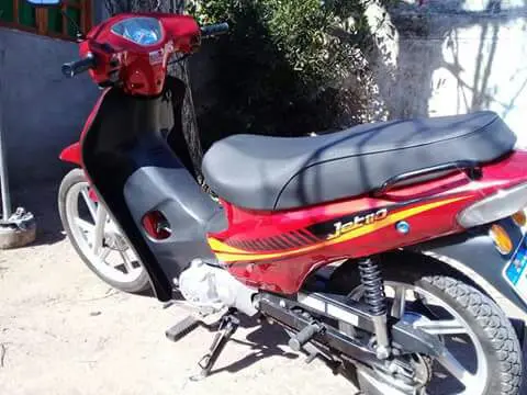Sustrajeron una moto del estacionamiento de un edificio