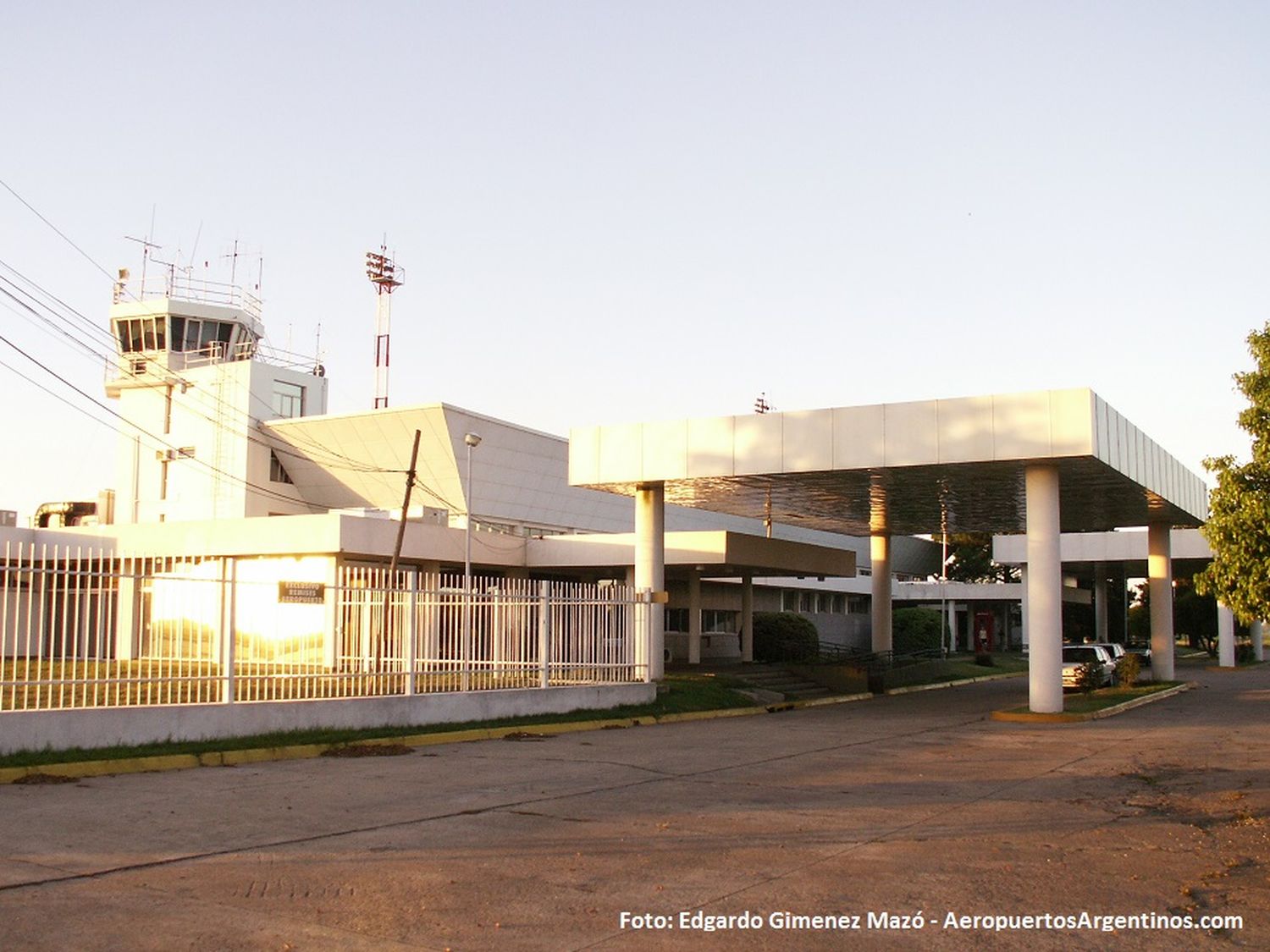 Avanza el proyecto para que el aeropuerto de Santa Fe sea un ente autárquico