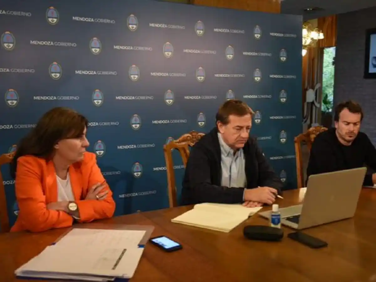 El gobernador de Mendoza baja su sueldo 20% por la pandemia