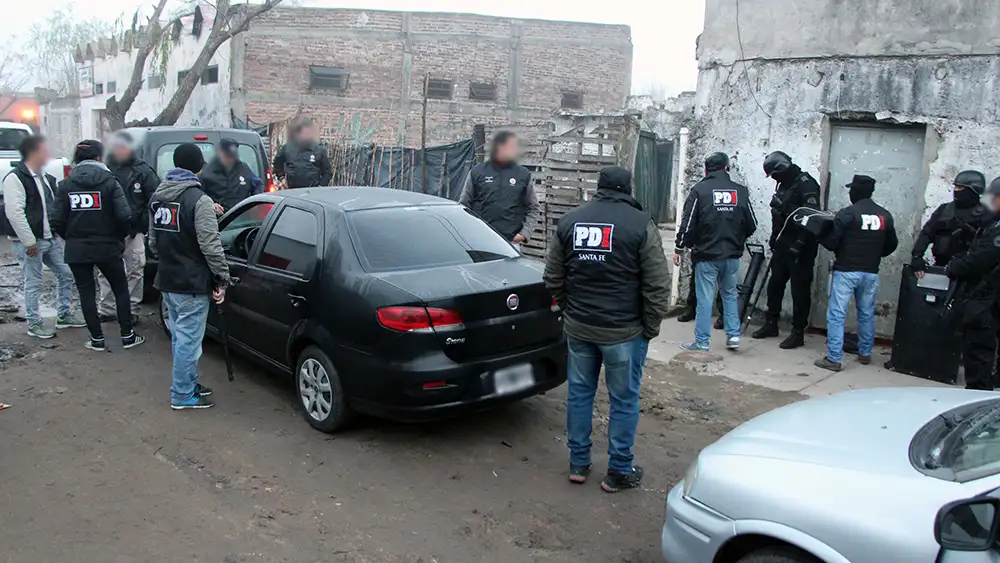 Siete allanamientos en barrio San Lorenzo