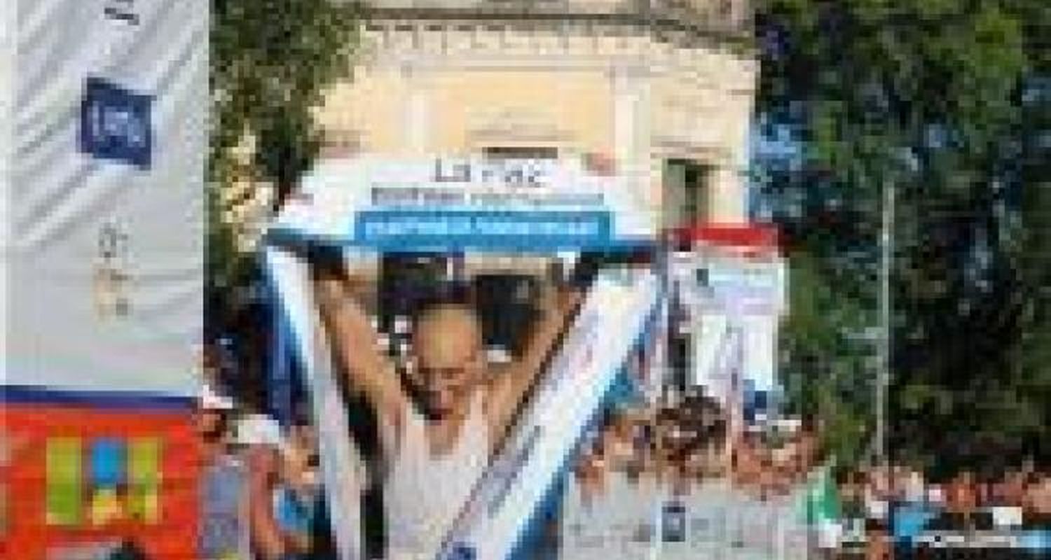 Damián Gallina campeón del Triathlón de La Paz