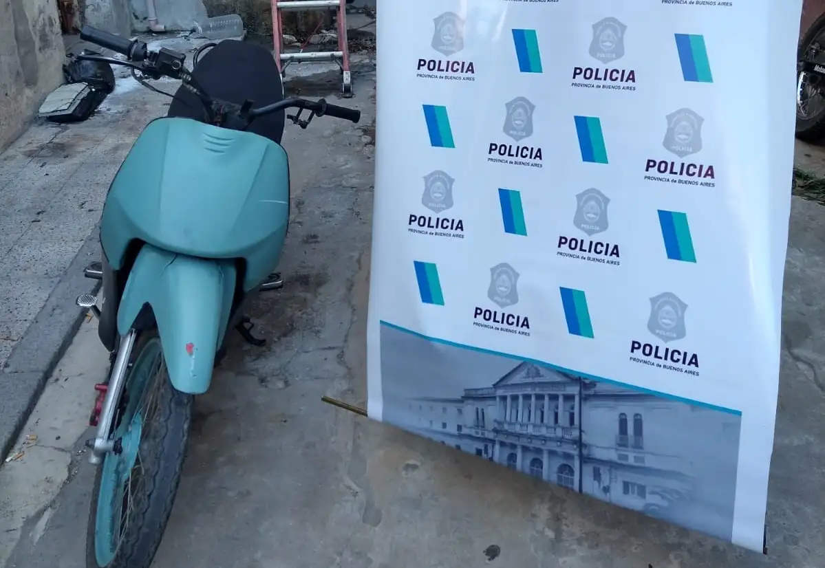 Aprehendieron a un sujeto que circulaba en una moto robada