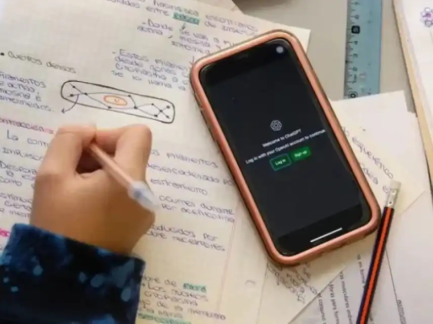En Argentina, 2 de cada 3 alumnos usan Inteligencia Artificial para hacer la tarea