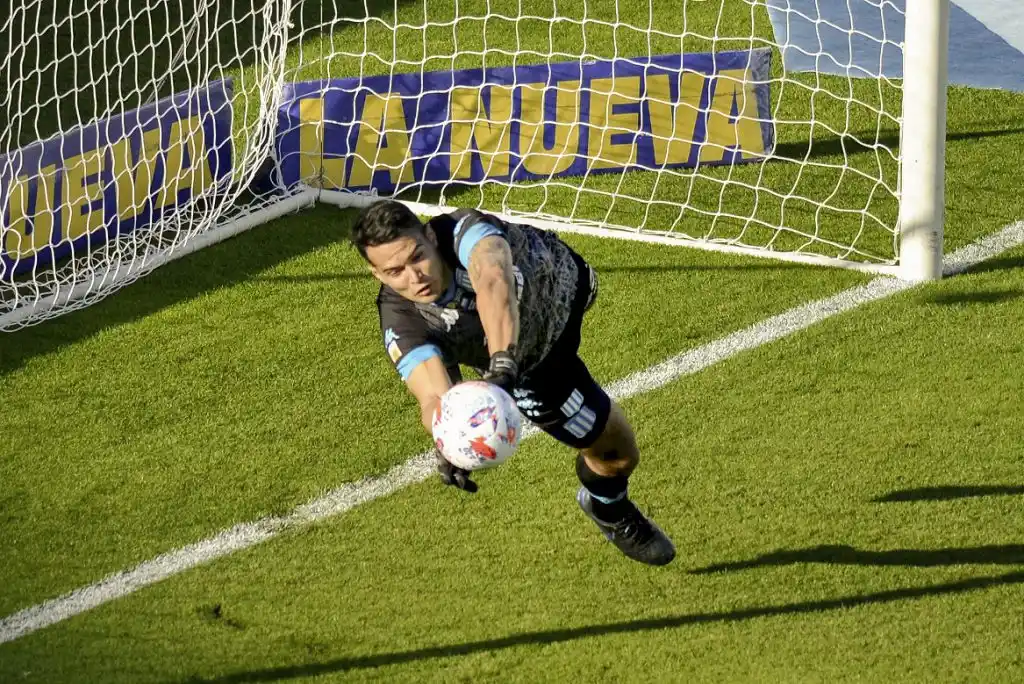 En los penales, Racing sacó del camino a Boca