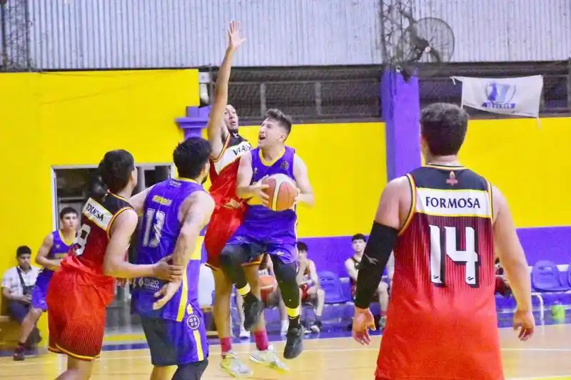 Sarmiento volvió al triunfo
frente a Vialidad Provincial