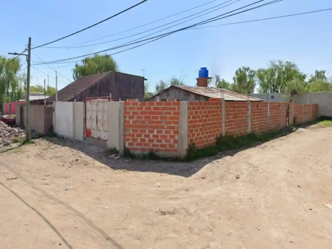 El brutal femicidio ocurrió en el cruce de las calles Mozart y Güiraldes. (Foto: Google Street View)