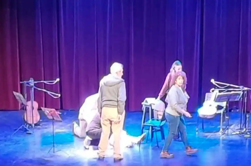 Preocupación por la salud de Víctor Laplace: se desmayó en plena función