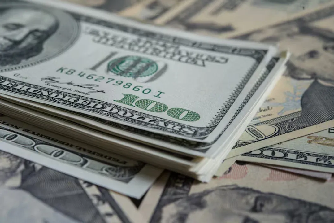 El dólar se acerca al techo de la banda