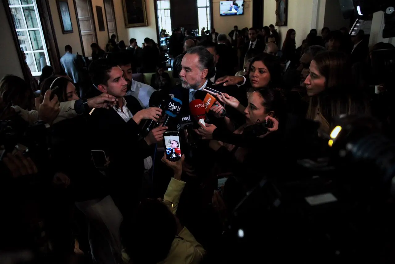 Benedetti advierte sobre error del registrador al acudir a cortes por consulta popular en Colombia