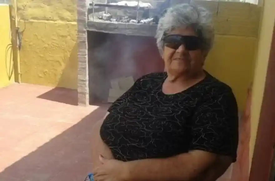 Brutal asalto a una jubilada: tiene 82 años y se defendió apretando los testículos del ladrón