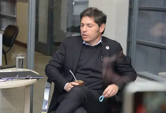 Kicillof mano a mano con El Eco: "¿Qué le trajo Milei a Tandil? Nada, le sacó nomás"