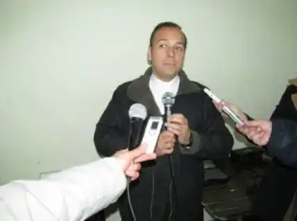 Habló el cura acusado de no querer darle la Comunión a una niña con síndrome de Down