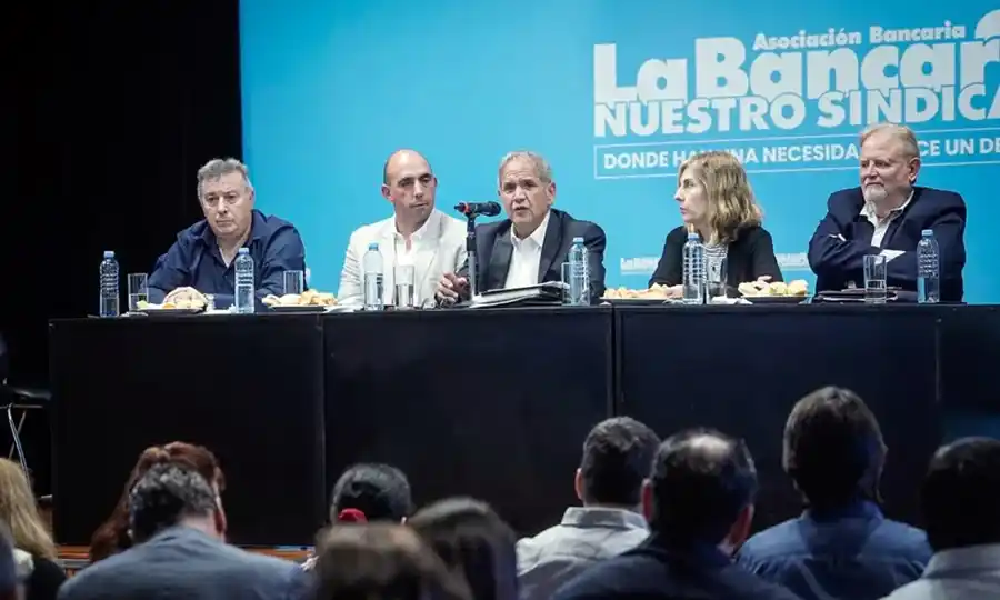 Plantados. Así se mostró el gremio de la bancaria, ante la posibilidad de privatizaciones de la banca pública.