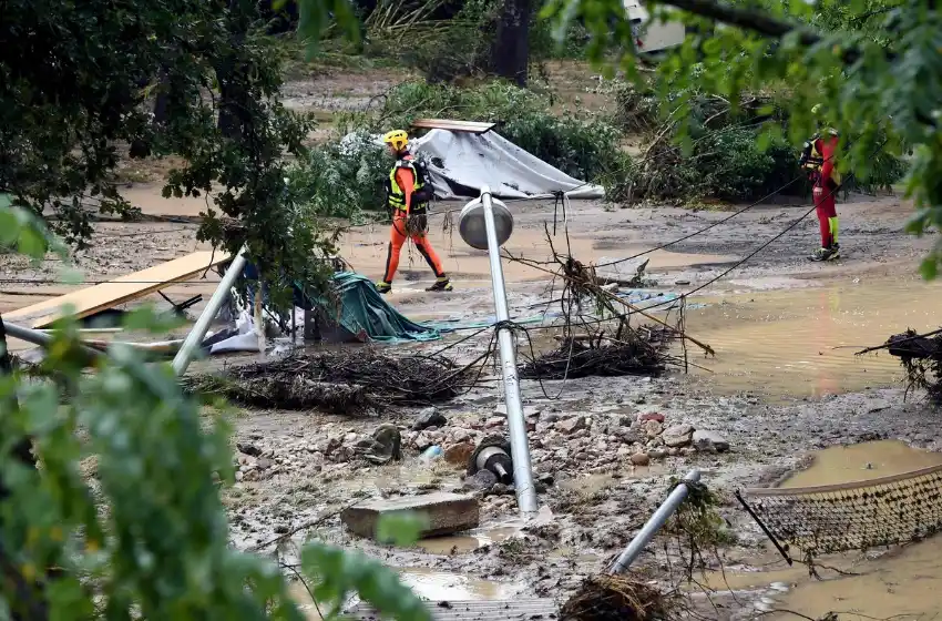 Lluvias torrenciales, aludes y vientos huracanados, en Francia
