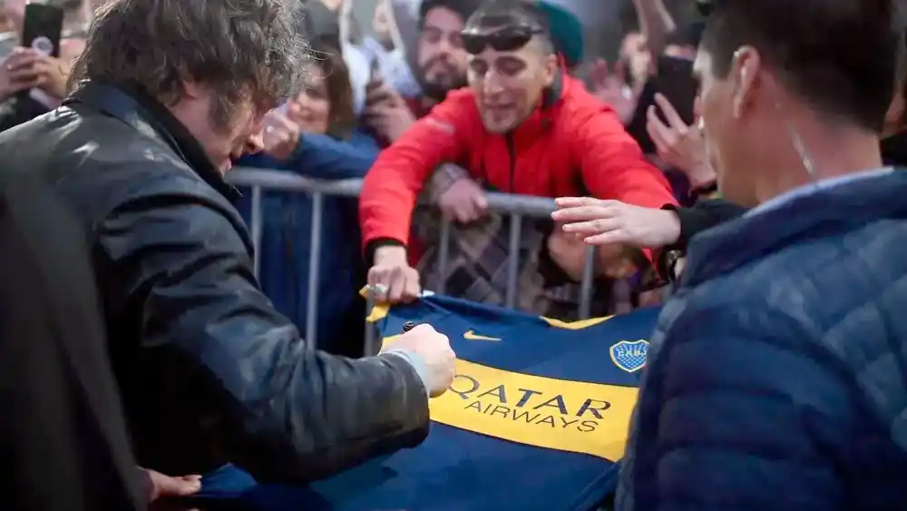 El presidente Javier Milei desembarcó en Mar del Plata para reforzar la campaña de La Libertad Avanza.