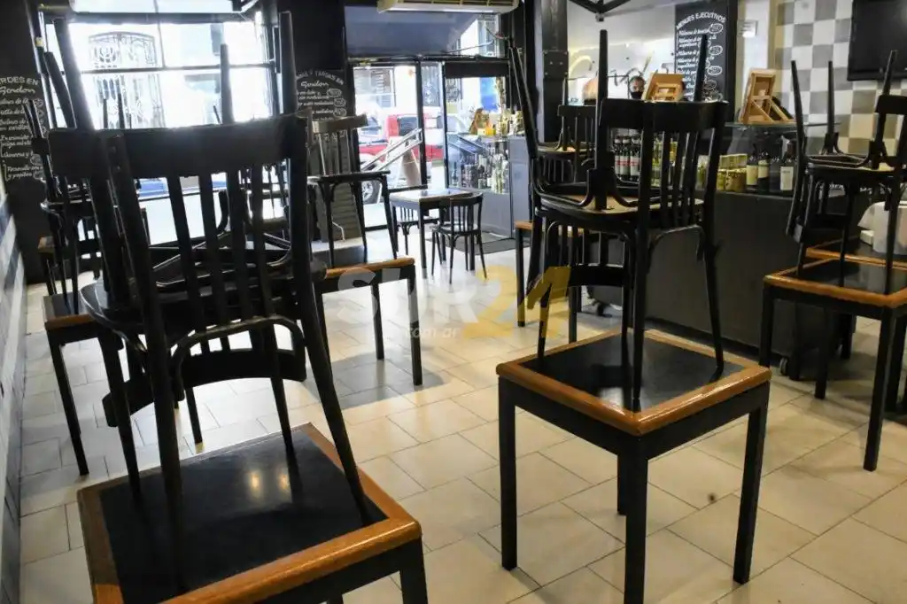 Gastronómicos en Rosario solicitan no pagar impuestos ni servicios