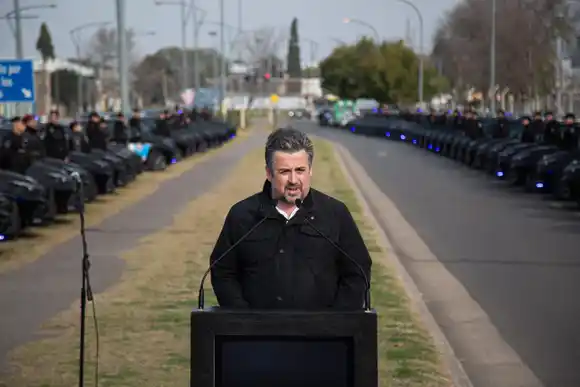 La provincia realizó una nueva entrega de patrulleros a Rosario y ya lleva 370 móviles entregados