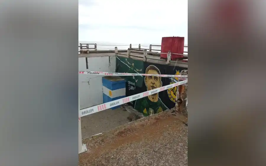 Turistas se tomaban una selfie, cedió una baranda y sufrieron una grave caída