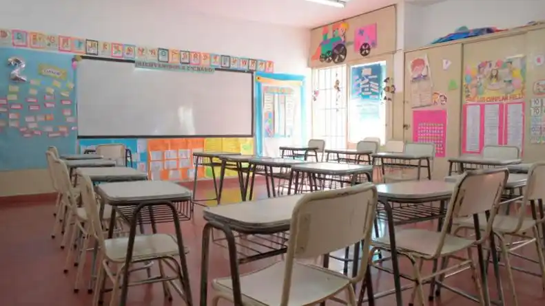 Este lunes habrá clases en las escuelas bonaerenses que serán centros de votación