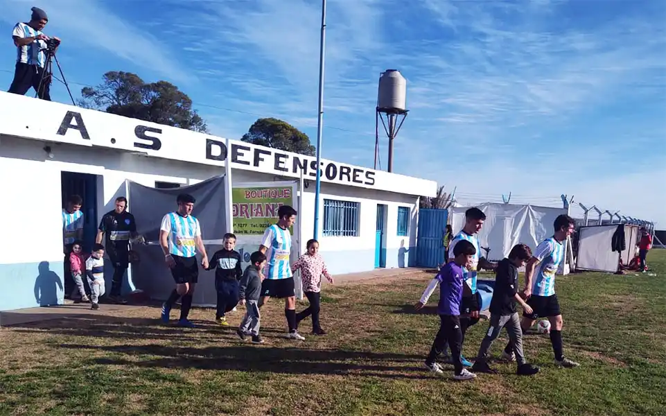 Independiente Lobería venció a Defensores en Fernández