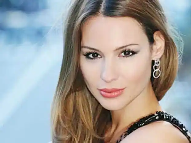 Pampita rechazó la invitación de Susana para ir a su programa