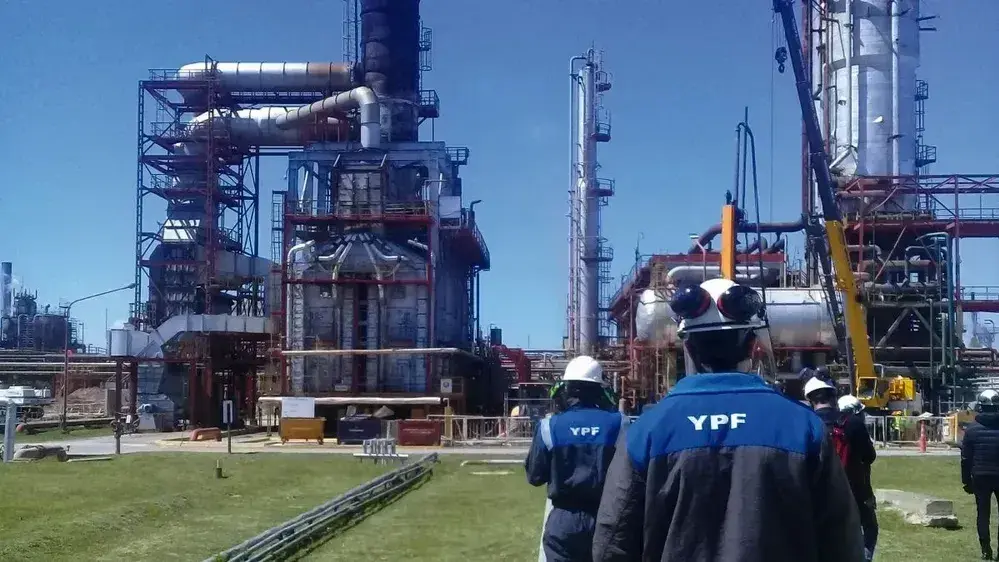 "Efecto Vaca Muerta": tres ramas industriales mejoran en Provincia, pero las otras 13 se hunden
