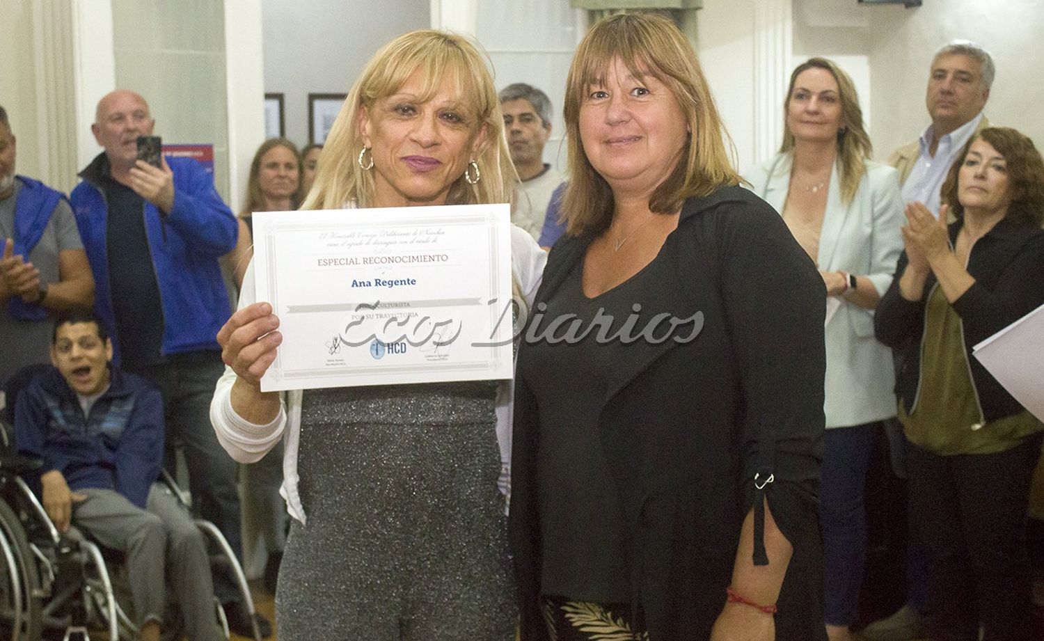 Ana Regentes junto a Marcela García
