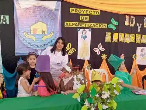 La Expo Lectura en Comunidad en la 
EPEP N.º 124 tuvo destacados trabajos